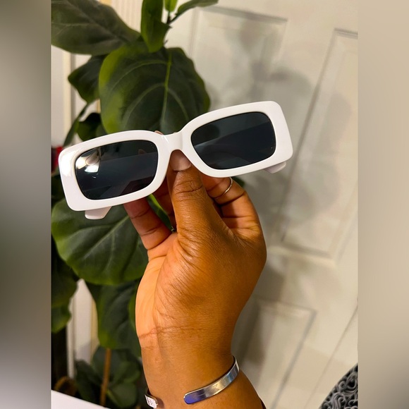 1pc Plastic Square White | Decorative Unisex Fashion Glasses - Picture 2 of 5